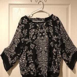 Women’s dressy top, like new
